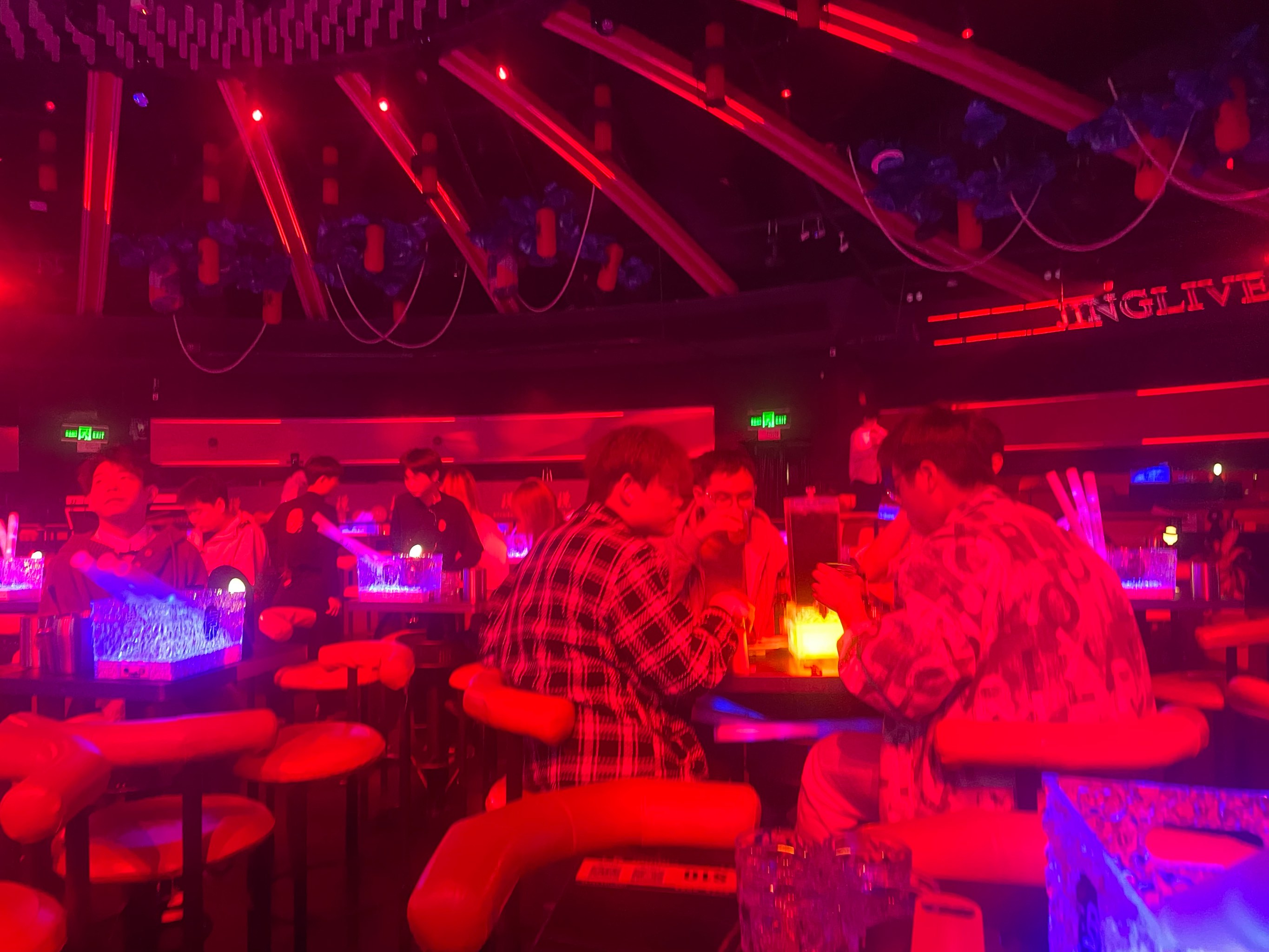 六安商务ktv低端场所推荐-金寨县ktv预定